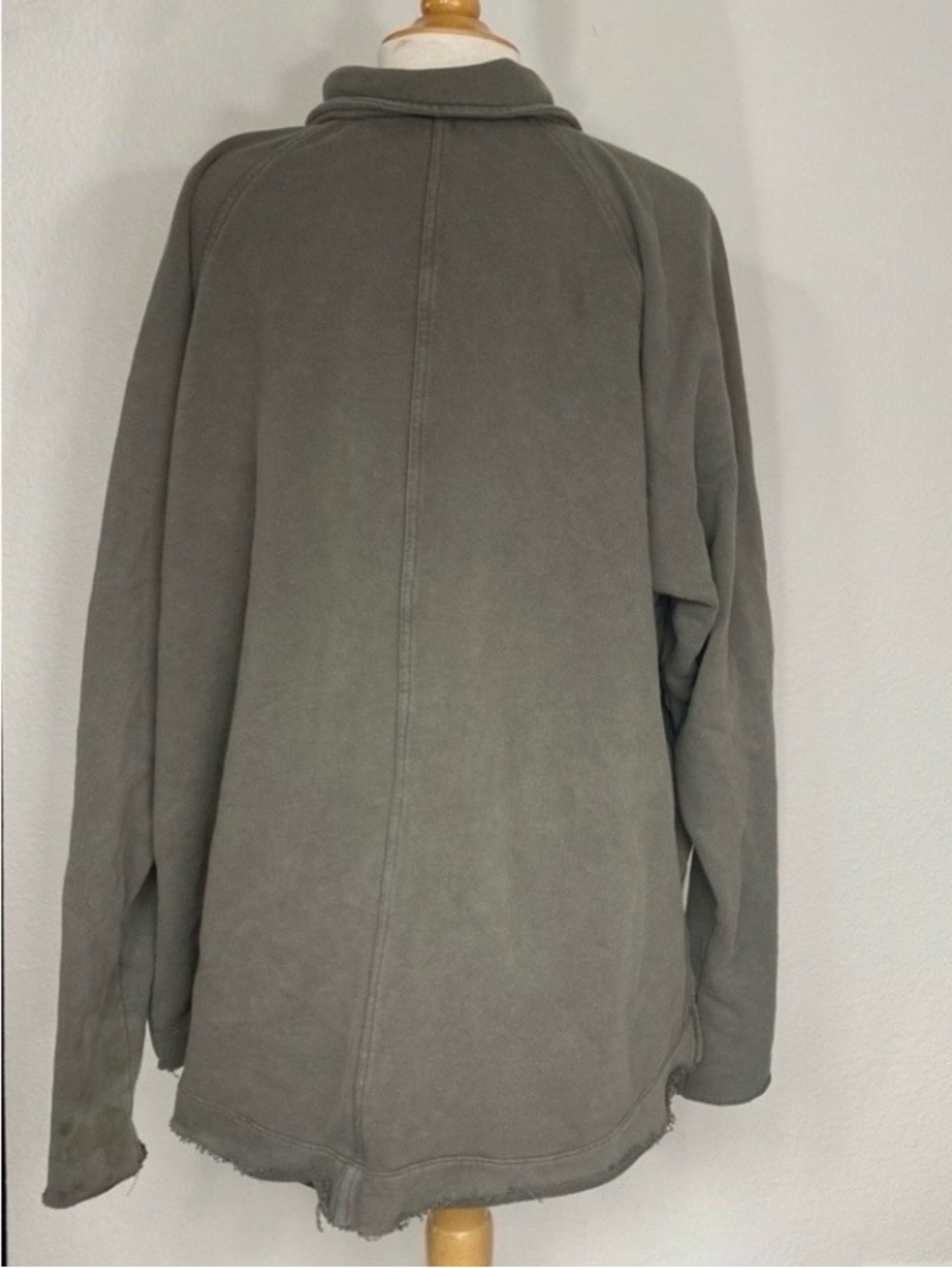 Free People Womens Olive Gray Snap Button Oversize Sweatshirt Jacket Size Large - Picture 2 of 16